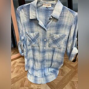 Bella Dahl Light Blue Textured Shirt